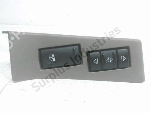 Used Left front window switch Left front window switch RENAULT MASTER II Platform/Chassis (ED/HD/UD) 2.8 dTI (114 hp) 32843342 32843342