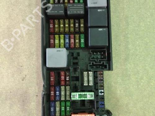 Used Fuse box Fuse box 38694731 38694731