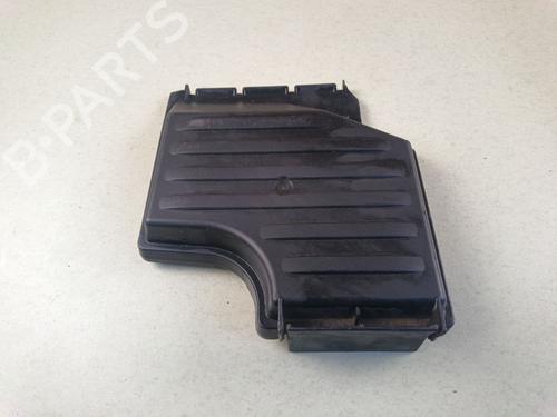 Used Fuse box Fuse box 38690984 38690984