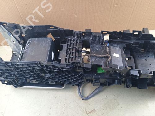 Middle console LAND ROVER RANGE ROVER VELAR (L560) 2.0 D180 TD4 4x4 | BP38685587I22 - Image 3