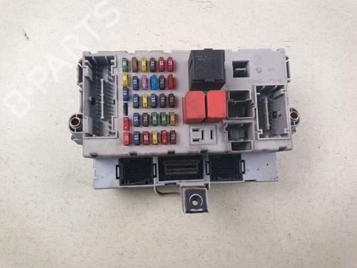 Used Fuse box Fuse box 38686850 38686850