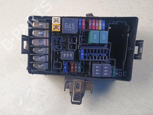 Used Fuse box Fuse box 38692032 38692032
