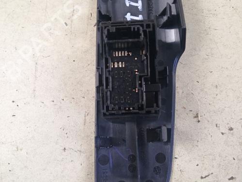 Used Right rear window switch Right rear window switch 39127968 39127968