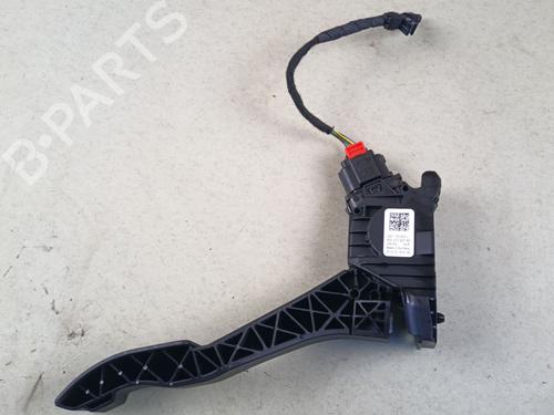 Used Pedal Pedal 38692016 38692016