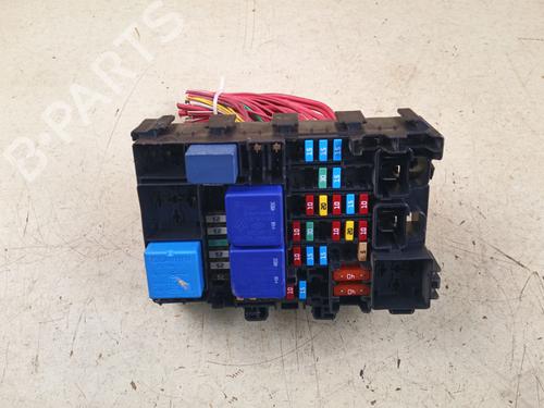 Used Fuse box Fuse box 38700262 38700262