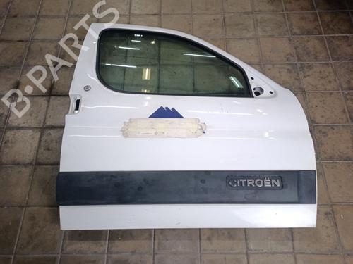 Used Right front door Right front door 38686923 38686923