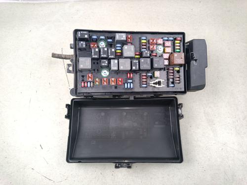 Used Fuse box Fuse box 38688218 38688218