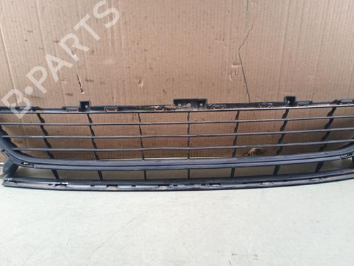 grille-renault-megane-iv-hatchback-b9amn_-2015-38692576 main image