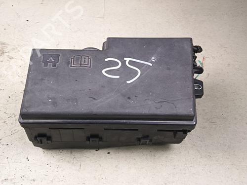 Used Fuse box Fuse box 39463714 39463714