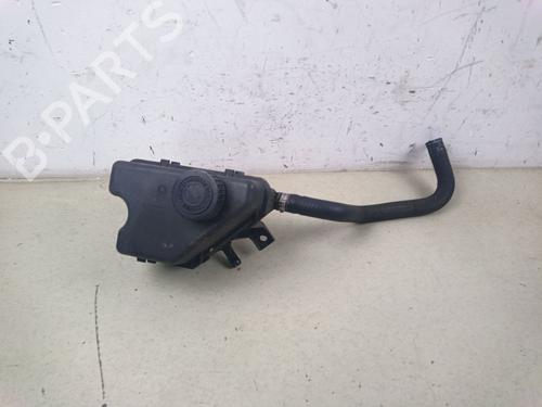 Used Power steering reservoir Power steering reservoir 38690059 38690059