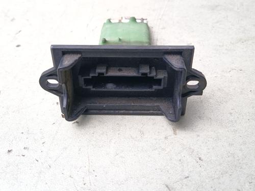 heater-resistor-citroen-c2-jm_-2003-2004-2005-2006-2007-2008-2009-2010-2011-2012-2013-2014-2015-2016-2017-39123984 main image