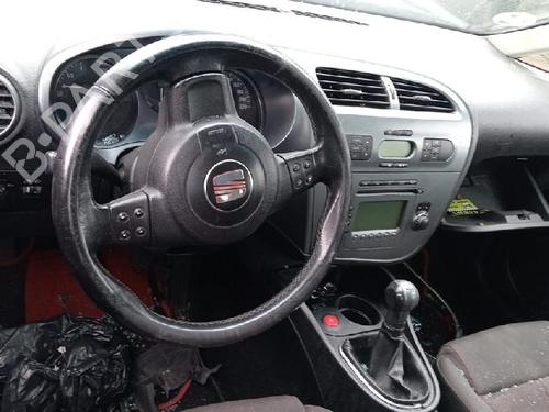 Left front brake caliper SEAT LEON (1P1) 1.9 TDI | BP38700733M105 - Image 7