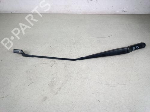Used Front windshield wiper arm Front windshield wiper arm 39120401 39120401