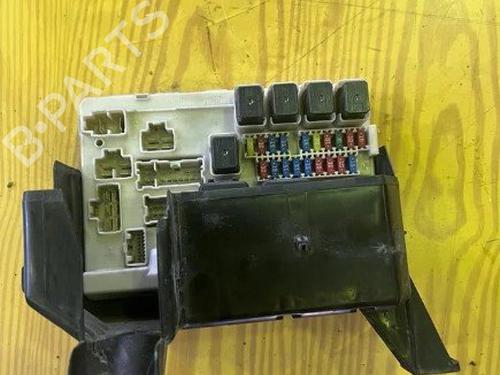 Used Fuse box Fuse box 38695538 38695538