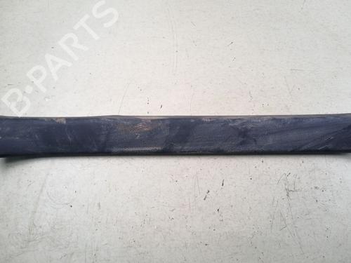 other-toyota-auris-_e18_-2012-2013-2014-2015-2016-2017-2018-2019-38699252 main image