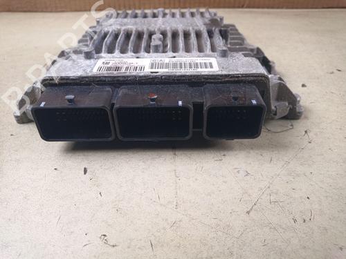 engine-control-unit-ecu-citroen-c4-picasso-i-mpv-ud_-2006-2007-2008-2009-2010-2011-2012-2013-2014-2015-39121877 main image