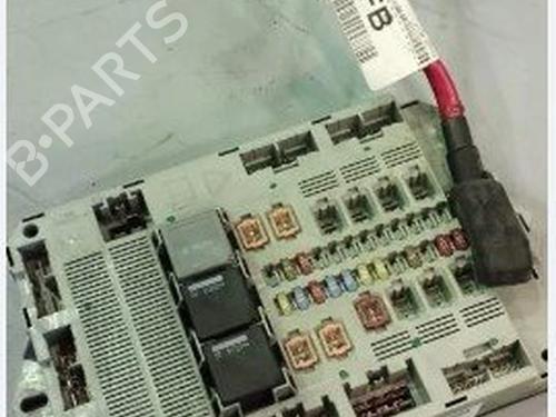 Used Fuse box Fuse box 38695608 38695608