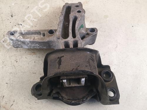 Used Engine mount Engine mount 39128128 39128128