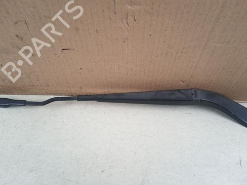 Used Front windshield wiper arm Front windshield wiper arm 39120430 39120430