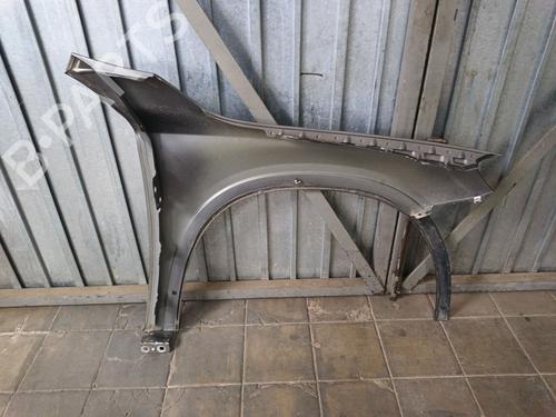 left-front-fenders-mercedes-benz-gla-class-x156-2013-2014-2015-2016-2017-2018-2019-2020-2021-2022-39120350 main image