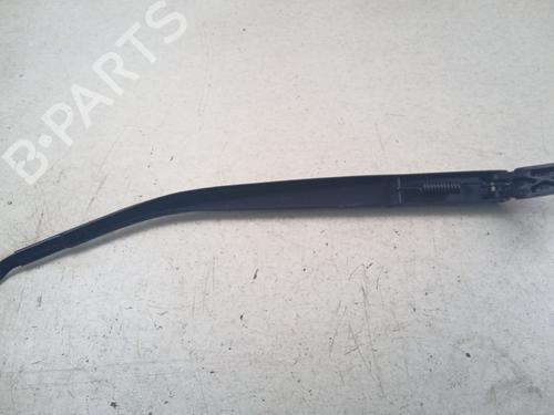 Brazo limpia delantero Brazo limpia delantero 39120404 39120404