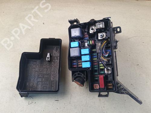 Used Fuse box Fuse box 39132711 39132711