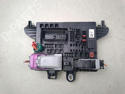 Used Fuse box Fuse box 38688236 38688236