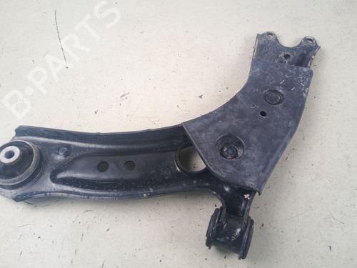 Used Right front suspension arm Right front suspension arm 39132593 39132593