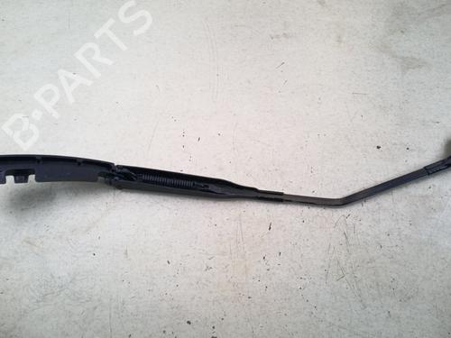 front-windshield-wiper-arm-volvo-xc60-ii-246-2017-38699883 main image