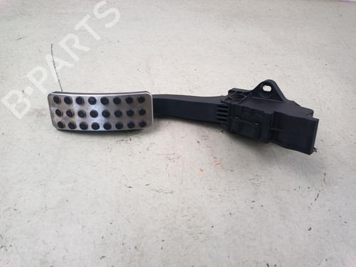 pedal-mercedes-benz-gla-class-x156-2013-2014-2015-2016-2017-2018-2019-2020-2021-2022-38689103 main image