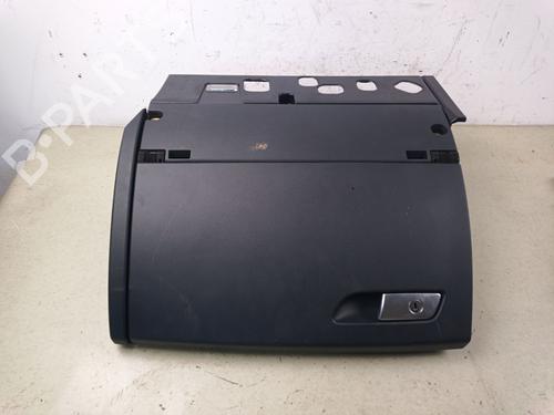 Used Glove box Glove box 38689567 38689567