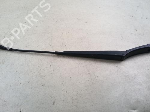 Used Front windshield wiper arm Front windshield wiper arm 38698261 38698261