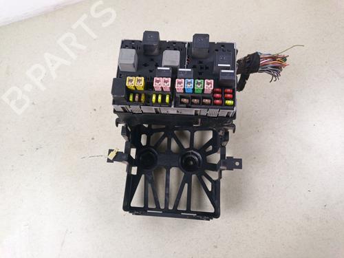 Used Fuse box Fuse box 38690172 38690172