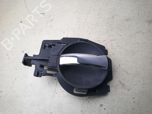 Used Front left interior door handle Front left interior door handle 39130470 39130470