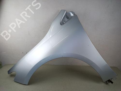 left-front-fenders-mercedes-benz-b-class-sports-tourer-w247-2018-39120355 main image