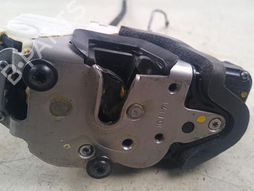 front-right-lock-opel-insignia-a-saloon-g09-2008-2009-2010-2011-2012-2013-2014-2015-2016-2017-39122526 main image