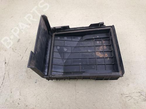 Fuse box VW GOLF V (1K1) 1.9 TDI | BP39132827E1 - Image 2