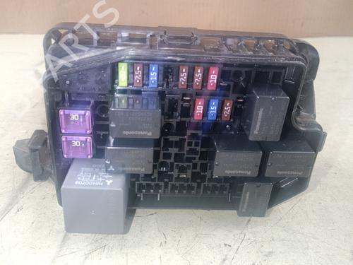 Used Fuse box Fuse box 38693482 38693482