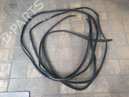 rubber-door-seal-toyota-yaris-_p13_-2010-2011-2012-2013-2014-2015-2016-2017-2018-2019-2020-39121250 main image