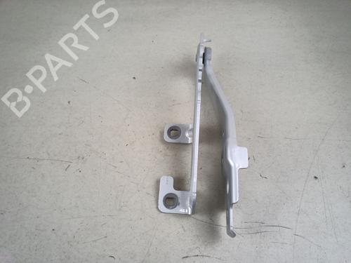 hingedoor-check-strap-mercedes-benz-b-class-sports-tourer-w247-2018-38698995 main image