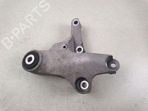 Used Engine mount Engine mount MERCEDES-BENZ B-CLASS Sports Tourer (W246, W242) B 180 CDI / d (246.212) (109 hp) 39127943 39127943