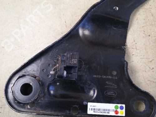 front-bumper-reinforcement-land-rover-range-rover-velar-l560-2017-38685404 main image