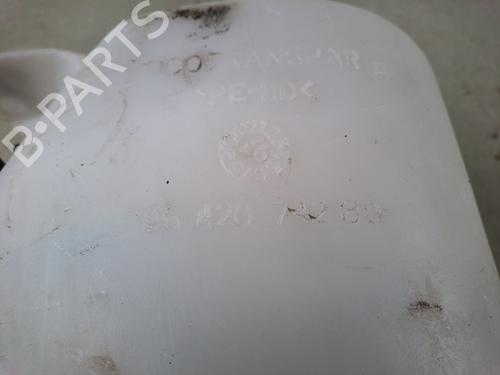 Used Windscreen washer tank Windscreen washer tank 39120580 39120580