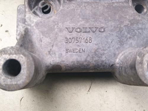 Støtte Støtte VOLVO XC90 I (275) D5 AWD (163 hp) 39126147 39126147