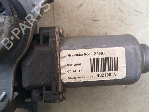 Used Right rear window motor Right rear window motor NISSAN QASHQAI I (J10, NJ10) 2.0 dCi All-wheel Drive (150 hp) 39132196 39132196