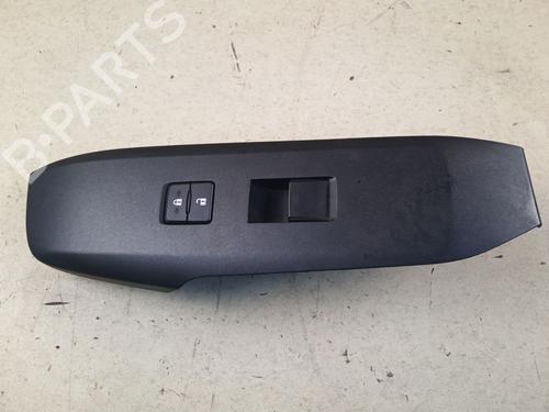 Used Right front window switch Right front window switch 38688919 38688919