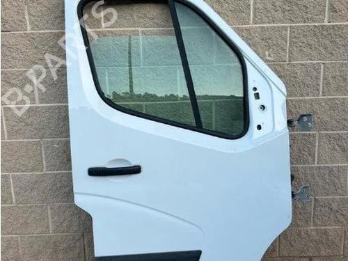 right-front-door-renault-master-iii-van-fv-2010-38695165 main image