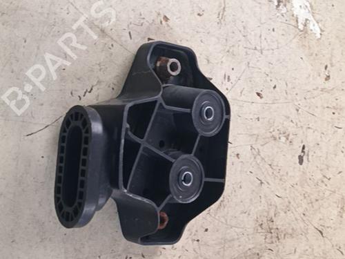 Used Rear bumper bracket Rear bumper bracket 39550551 39550551
