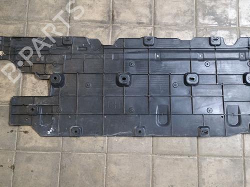 underbody-protection-renault-megane-iv-hatchback-b9amn_-2015-39120792 main image
