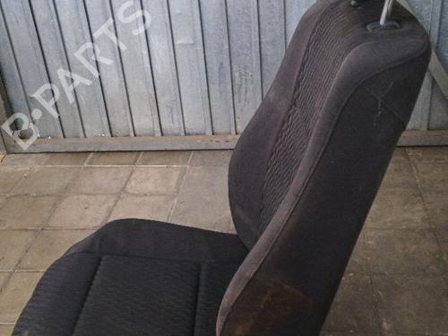 Right front seat BMW 3 (E46) 320 d | BP38688472C16 - Image 2